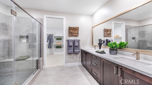 Detail Gallery Image 7 of 14 For 91 Interval, Irvine,  CA 92618 - 5 Beds | 4 Baths