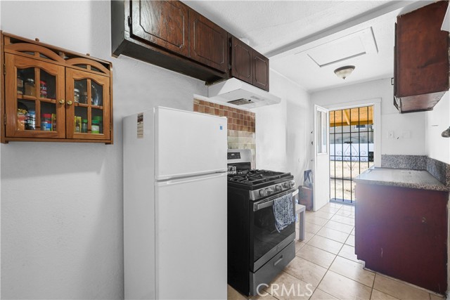 1220 W 92nd Street, Los Angeles CA: https://media.crmls.org/medias/2747d82a-610a-420c-b899-cee3563bf605.jpg