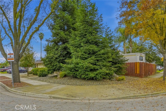 Detail Gallery Image 3 of 52 For 3447 La Jolla, Merced,  CA 95348 - 4 Beds | 2 Baths