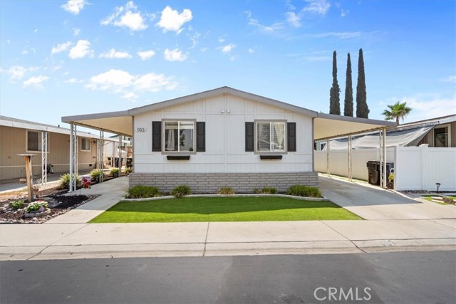 Detail Gallery Image 1 of 30 For 1721 E Colton Ave #103,  Redlands,  CA 92374 - 3 Beds | 2 Baths
