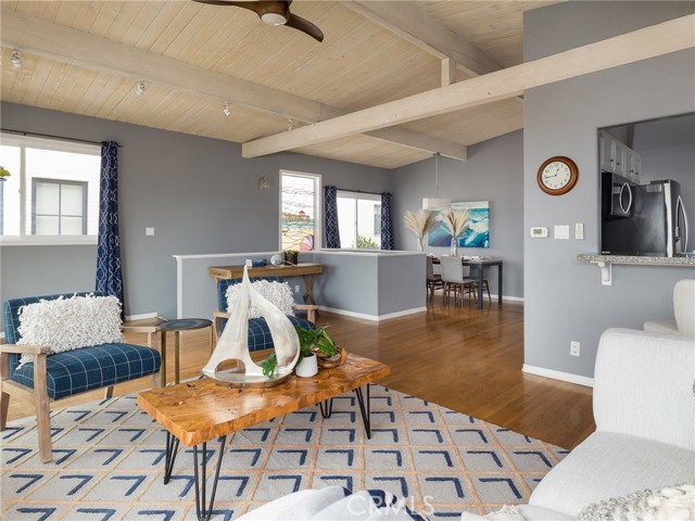 2613 Vista Drive, Manhattan Beach, California 90266, 3 Bedrooms Bedrooms, ,2 BathroomsBathrooms,Residential,Sold,Vista,SB22142075