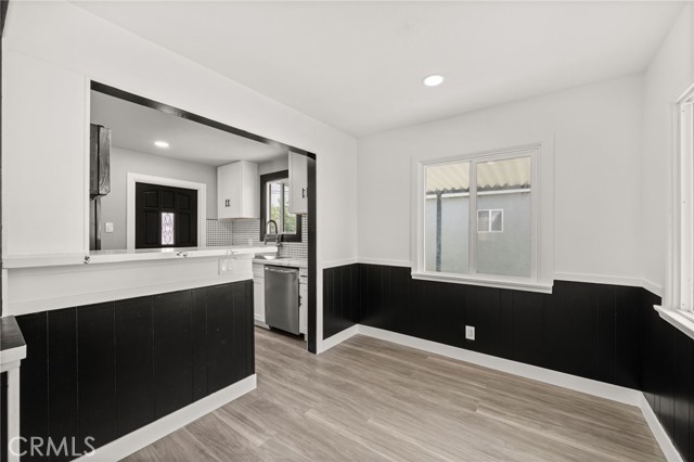 4239 Brewster Avenue, Lynwood CA: https://media.crmls.org/medias/27499315-88c8-41fa-b213-c3a2eaeecfaf.jpg