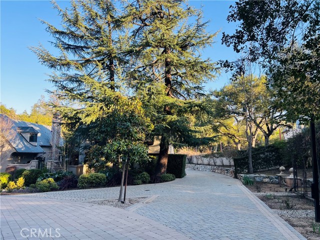 Detail Gallery Image 4 of 31 For 4110 Woodleigh Ln, La Canada Flintridge,  CA 91011 - 6 Beds | 8 Baths