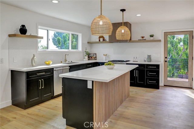 Detail Gallery Image 9 of 34 For 5218 Barker Dr, Los Angeles,  CA 90042 - 3 Beds | 2 Baths