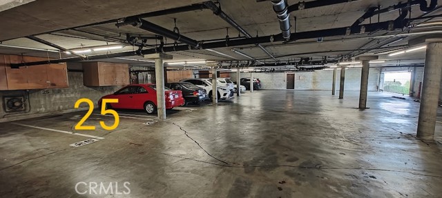 Parking spot, same floor, street level Parking spot, same floor, street level