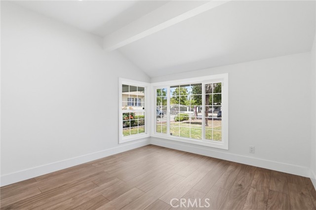 Detail Gallery Image 13 of 19 For 9841 Stanwin, Arleta,  CA 91331 - 3 Beds | 2 Baths