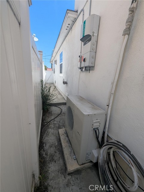 891 W Elberon Avenue, San Pedro CA: https://media.crmls.org/medias/274c471d-afe0-4b41-b7ef-92f265776231.jpg