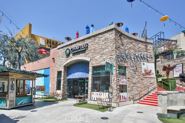 400 Disney Way, Anaheim CA: https://media.crmls.org/medias/274d00f7-946e-44d7-995c-3be56c3fe04c.jpg