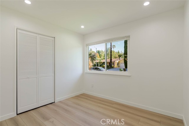 Detail Gallery Image 12 of 30 For 9551 Gierson Ave, Chatsworth,  CA 91311 - 3 Beds | 2 Baths