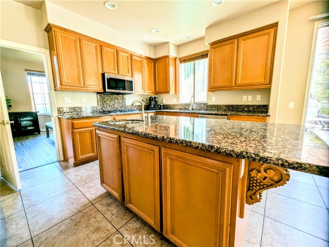 1971 Mesa Drive, Colton CA: https://media.crmls.org/medias/274f1791-4d0e-4f2c-aee8-0f87bac84879.jpg