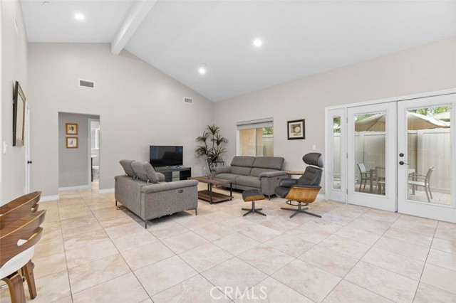 Detail Gallery Image 5 of 28 For 16577 16579 Knollwood, Granada Hills,  CA 91344 - 2 Beds | 2 Baths