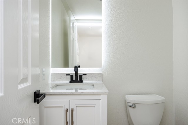 Detail Gallery Image 29 of 39 For 543 Victoria St #E,  Costa Mesa,  CA 92627 - 3 Beds | 2/1 Baths