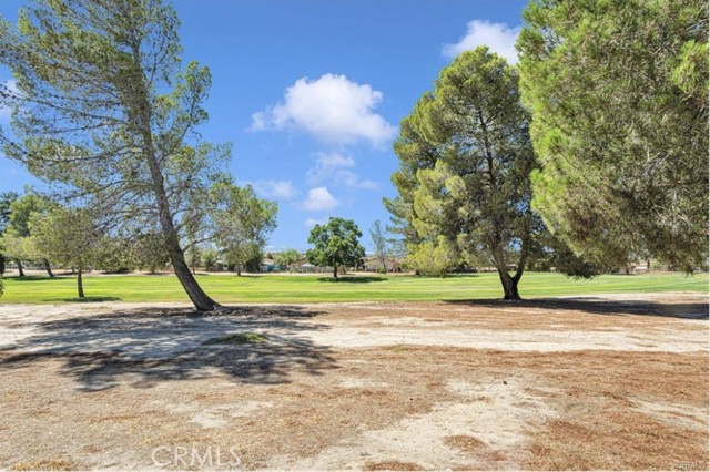 Detail Gallery Image 20 of 21 For 13621 Oakmont Dr, Victorville,  CA 92395 - 3 Beds | 2 Baths