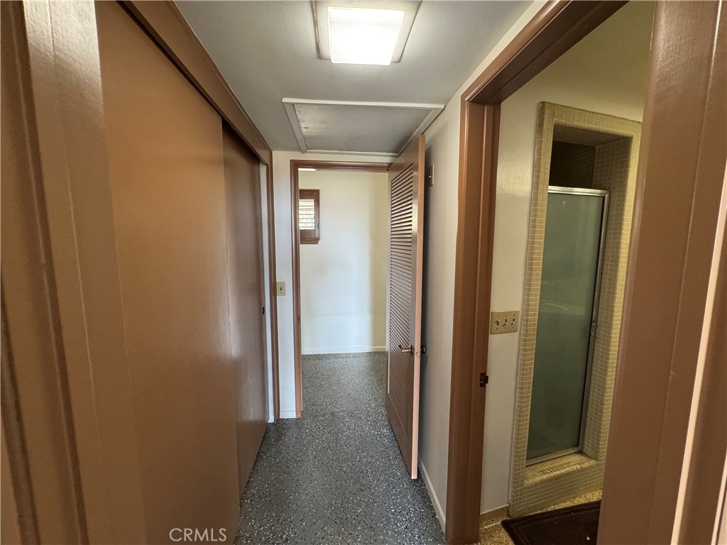 https://media.crmls.org/medias/274fe150-3756-486f-b816-314143930636.jpg?preset=X-Large