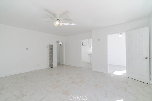 Detail Gallery Image 5 of 22 For 1116 S Berendo St #6,  Los Angeles,  CA 90006 - 3 Beds | 1 Baths