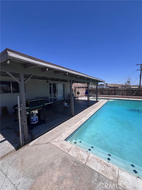 37098 San Bruno Avenue, Barstow CA: https://media.crmls.org/medias/275068d0-cfeb-448e-aab1-93c4c2ec2d8b.jpg