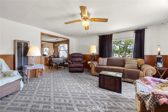 418 W Olive Avenue, La Habra CA: https://media.crmls.org/medias/2750af05-75e6-46ff-9924-e10f0cf476d2.jpg