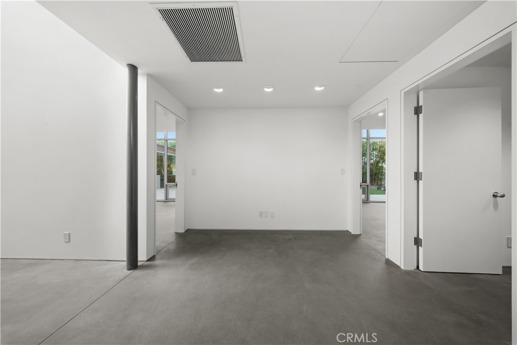 MLS #NP25234385 image #11