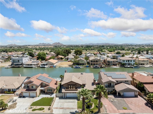 Detail Gallery Image 8 of 53 For 18160 Harbor Dr, Victorville,  CA 92395 - 4 Beds | 3 Baths