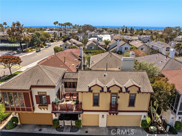 Detail Gallery Image 4 of 38 For 2741 Bungalow Pl, Corona Del Mar,  CA 92625 - 2 Beds | 2 Baths