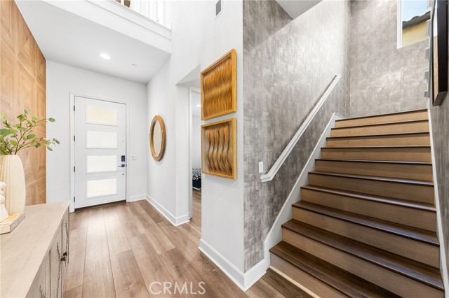 Detail Gallery Image 8 of 75 For 27 Alessio, Lake Forest,  CA 92630 - 5 Beds | 4/2 Baths