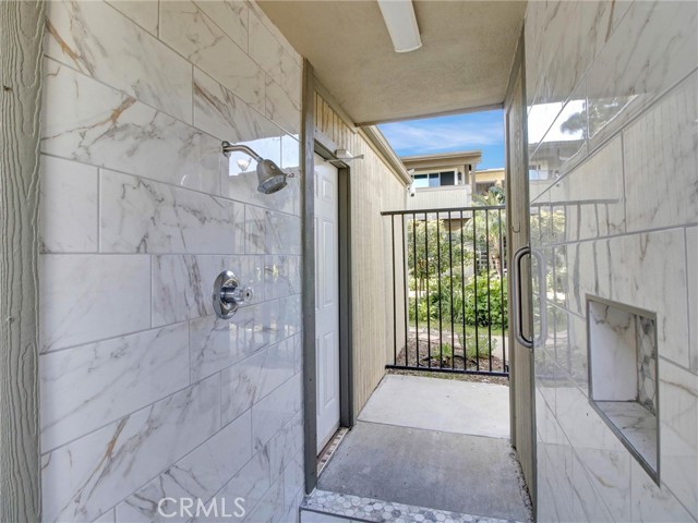 Detail Gallery Image 6 of 18 For 806 Coriander #C,  Torrance,  CA 90502 - 2 Beds | 2 Baths