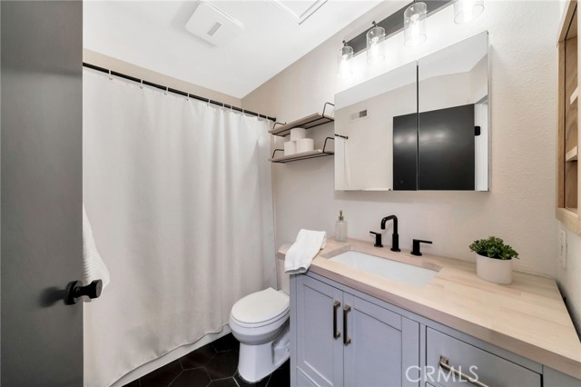 Detail Gallery Image 20 of 38 For 18940 Canyon Hill Dr., Lake Forest,  CA 92679 - 1 Beds | 1 Baths