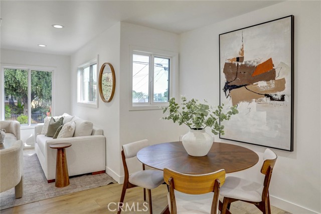 Detail Gallery Image 11 of 34 For 5218 Barker Dr, Los Angeles,  CA 90042 - 3 Beds | 2 Baths