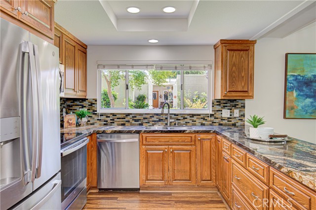 2164 Via Mariposa E, Laguna Woods CA: https://media.crmls.org/medias/275310e7-dc87-4bbe-95a6-a8c7f50d1e70.jpg