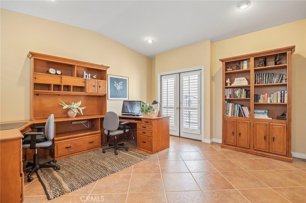 MLS #SR25230650 image #10