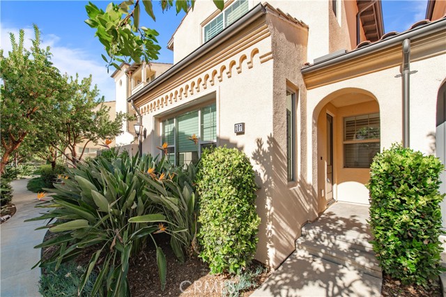 107 Tubeflower, Irvine CA: https://media.crmls.org/medias/27536909-ae86-43d5-adfe-033aeb193512.jpg