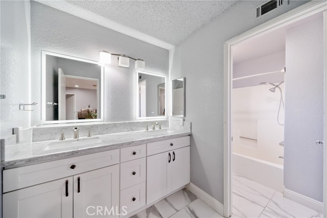 13555 Via San Remo, Chino Hills CA: https://media.crmls.org/medias/27569b3e-e994-4adb-adc6-979c6e18cd17.jpg