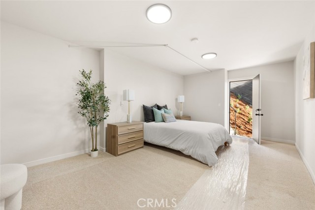 Detail Gallery Image 18 of 21 For 7426 Mulholland Dr, Los Angeles,  CA 90046 - 2 Beds | 2 Baths