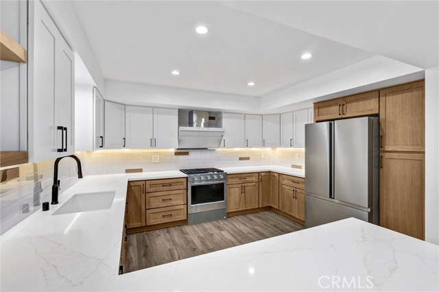 Detail Gallery Image 21 of 52 For 6 Mandrake Way, Irvine,  CA 92612 - 5 Beds | 3 Baths