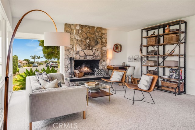 Forma living room also looking out the quiet cul de sac road with ocean views