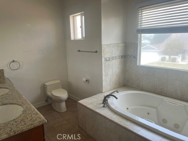 https://media.crmls.org/medias/2757e1c1-5263-4eb5-adb4-e3e59e96bb88.jpg?preset=X-Large