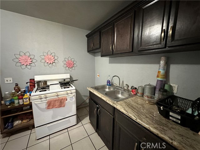 332 S Spring Street, Blythe CA: https://media.crmls.org/medias/275822c3-2f31-47c5-aa15-0a4493a618a0.jpg
