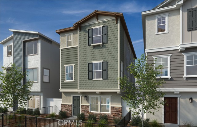 Front Image Thumbnail for CRIV25266356