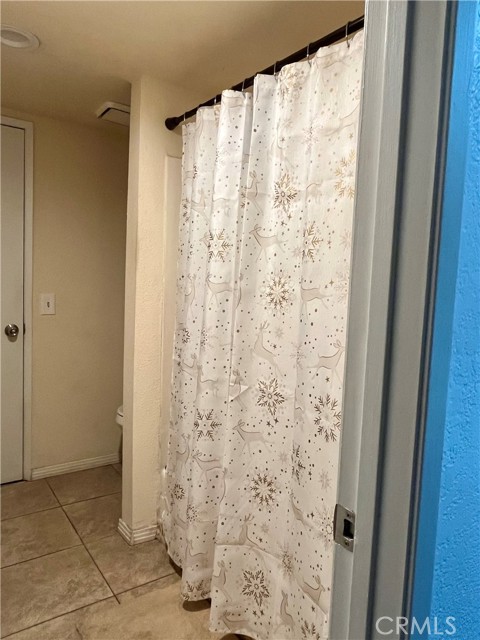 Detail Gallery Image 12 of 12 For 1097 Santo Antonio Dr #10,  Colton,  CA 92324 - 2 Beds | 1/1 Baths