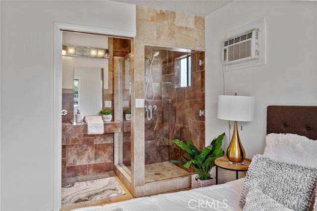1124 W 123rd Street, Los Angeles CA: https://media.crmls.org/medias/2759a2aa-da92-4cdd-96ff-50d14302aa4d.jpg