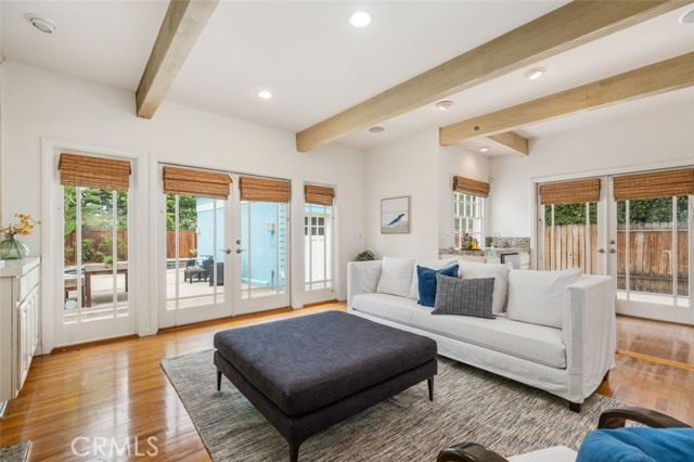 623 Irena Avenue, Redondo Beach, California 90277, 4 Bedrooms Bedrooms, ,3 BathroomsBathrooms,Residential,Sold,Irena,SB22094675