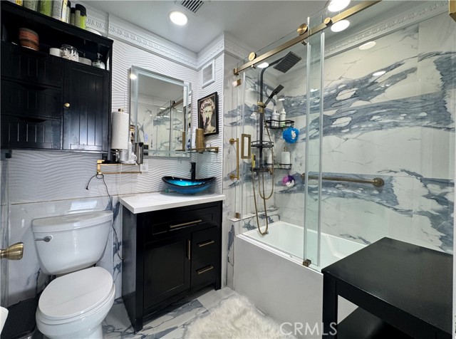 Detail Gallery Image 15 of 33 For 100 Atlantic Ave #1012,  Long Beach,  CA 90802 - 2 Beds | 1 Baths