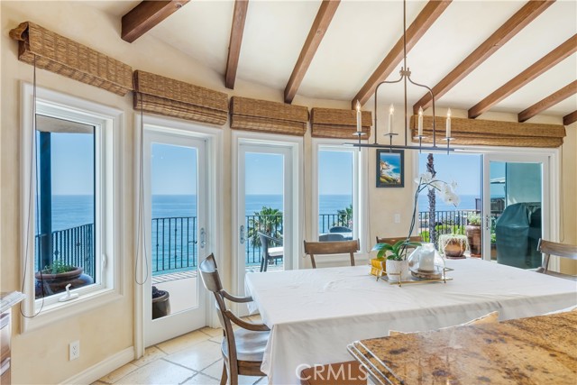 Detail Gallery Image 14 of 43 For 32061 Coast Hwy, Laguna Beach,  CA 92651 - 4 Beds | 4/2 Baths