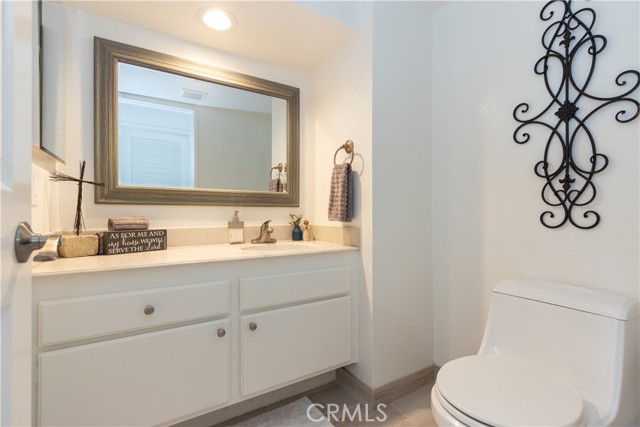 275b79f7 Eb01 412a Bcdf 38d9f5186dd3