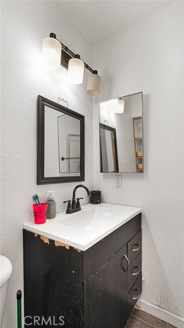 Detail Gallery Image 32 of 36 For 1650 Elmbridge Ln, Hemet,  CA 92545 - 6 Beds | 2/1 Baths