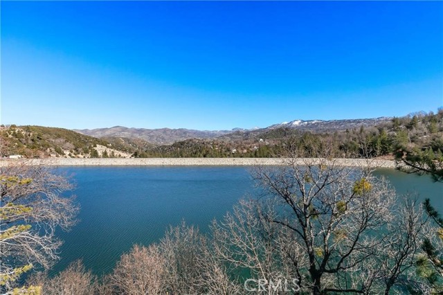 Detail Gallery Image 36 of 40 For 537 Canyon View Rd, Lake Arrowhead,  CA 92321 - 4 Beds | 3/1 Baths