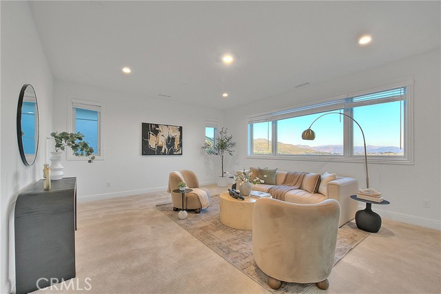 Detail Gallery Image 9 of 68 For 20164 Galway Ln, Porter Ranch,  CA 91326 - 5 Beds | 5/1 Baths