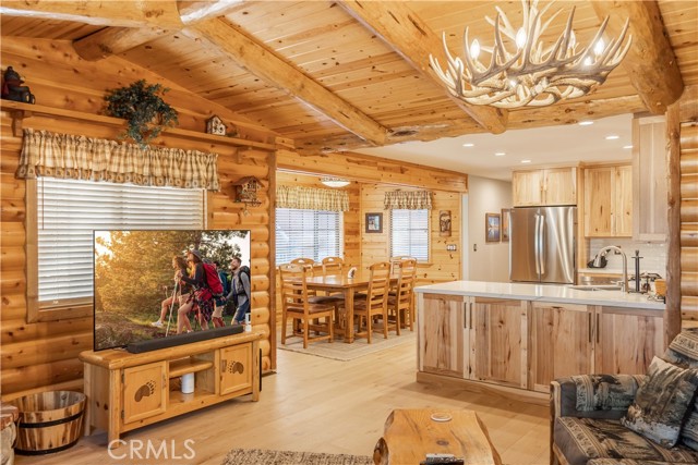 1306 Balsam Drive, Big Bear Lake, CA 92315
