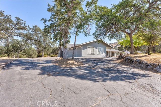 43071 Running Deer Drive, Coarsegold, California 93614, 3 Bedrooms Bedrooms, ,2 BathroomsBathrooms,Residential,For Sale,43071 Running Deer Drive,CRFR23173283