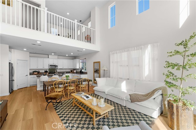 Front Image Thumbnail for CROC26063196